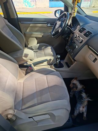 Volkswagen Touran 2012