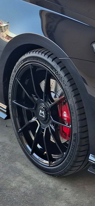 Llantas MOTEC 19" (5x112) +Neumáticos MICHELIN PS5