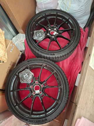 Llantas MOTEC 19" (5x112) +Neumáticos MICHELIN PS5