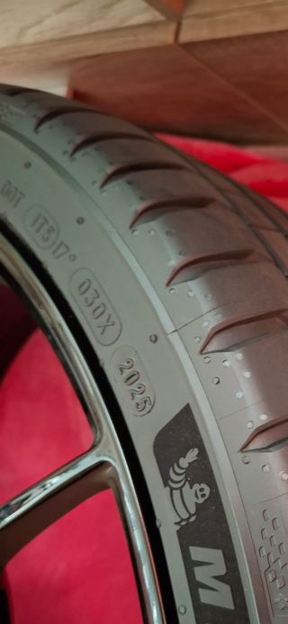 Llantas MOTEC 19" (5x112) +Neumáticos MICHELIN PS5