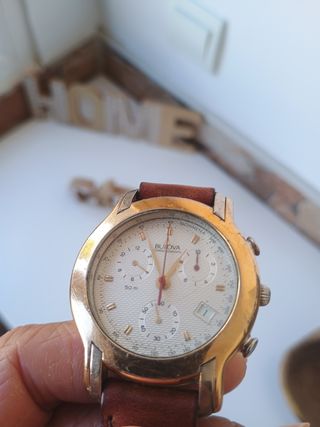 Reloj Bulova Cronógrafo Dorado