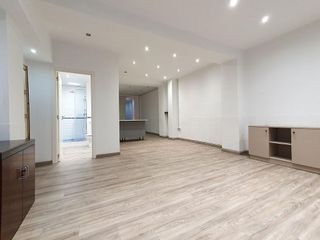 Local comercial en venta en El Carmel en Barcelona
