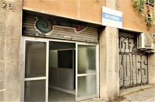 Local comercial en venta en El Camp de l'Arpa del Clot en Barcelona