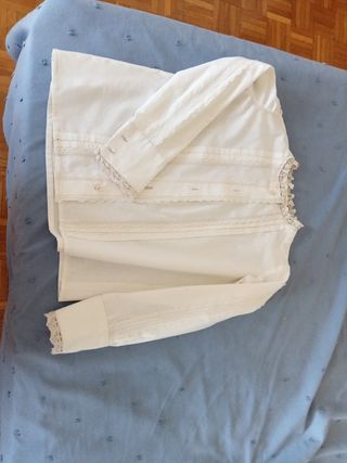 Camisa blanca estilo baturro niña 6a8años
