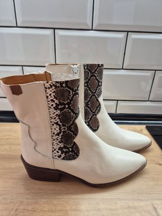 Botines Popa serpiente-blanco