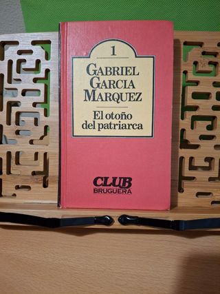 Atril madera bambú para libros, partituras. Nuevo
