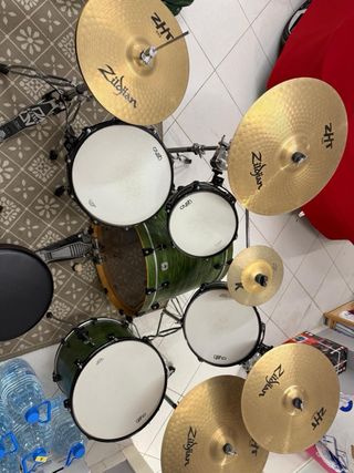 Batería completa, muy buen precio. Crush/Zildjan