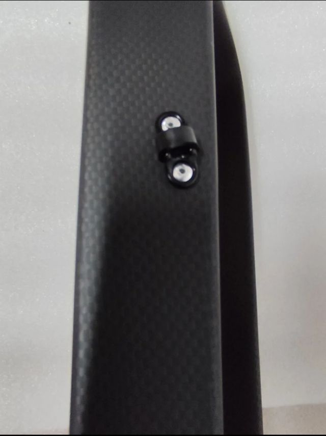 Horquilla de carbono 29" con tornillo de expansión