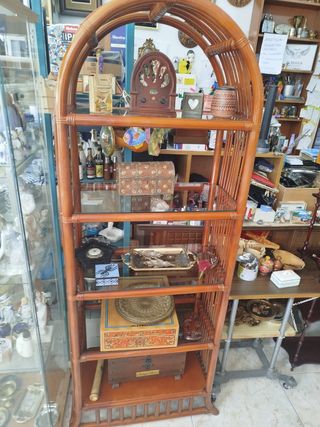 Estantería vintage mimbre-ratán