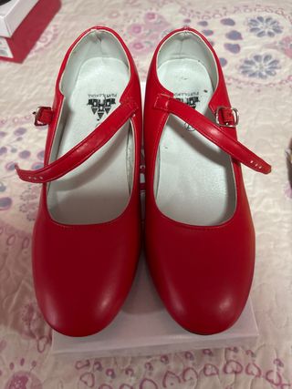 Zapatos rojos flamenco mujer número 37