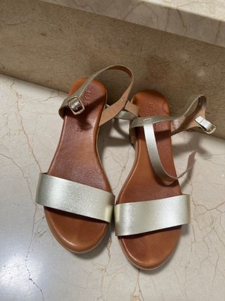 Sandalias Marypaz doradas