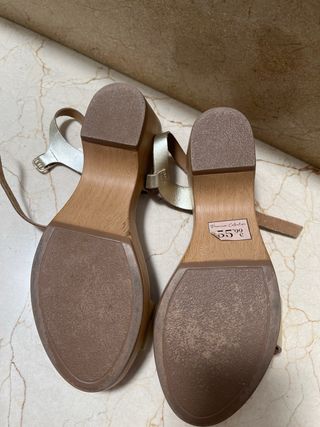Sandalias Marypaz doradas