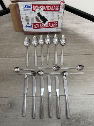 Juego Cubiertos de acero 18 pcs Cucharas cuchillos