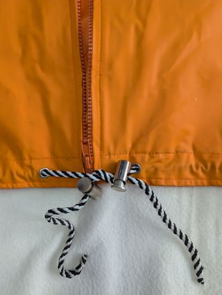 Chubasquero naranja 
