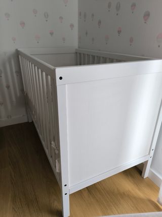 Cuna bebé Ikea Gulliver y colchon