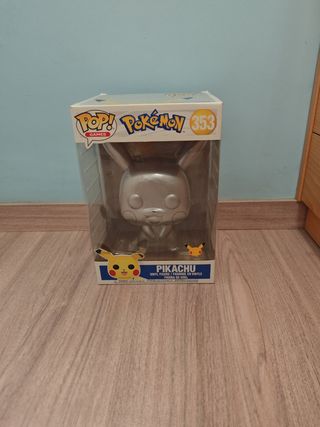 Funko Pop Gigante Pikachu 353