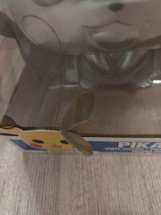 Funko Pop Gigante Pikachu 353