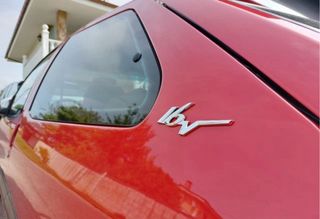 Emblemas Citroen 16V

Dispongo de más unidades