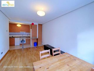 Piso en venta en Casco Antiguo en León