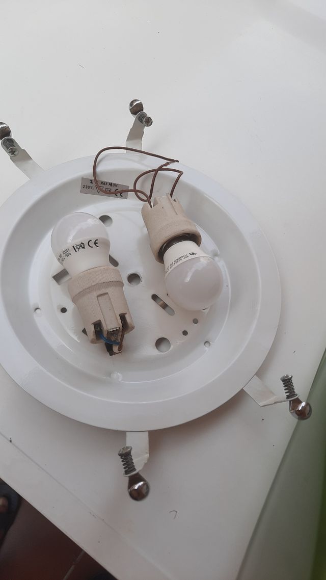 3 Plafones de cristal verde y blanco de 30x30.