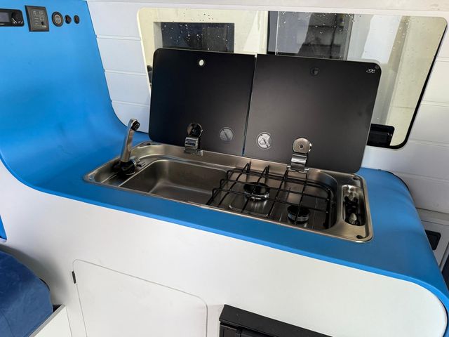 Volkswagen T6 techo elevable CAMPER a estrenar