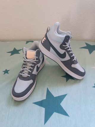 Zapatillas Nike Court Borough Mid Prem - grises y 