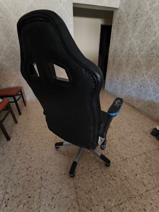 Silla Gaming - Negra y Azul