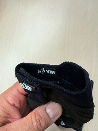 Guantes Fox motocross niña rosa-negro. Pack de 2. 