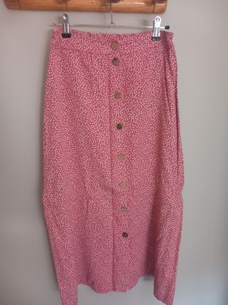 Falda larga con florecitas