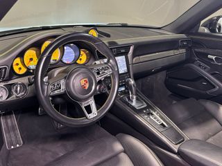 Porsche 911 2016