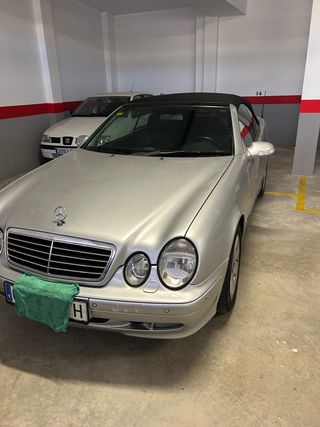 Mercedes-Benz  CLK 2002