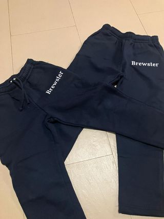 Uniforme deportivo y formal colegio BREWSTER
