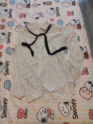 Blusa lunares blanco-negro