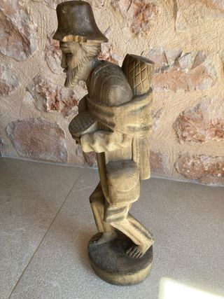Escultura madera tallada artesano