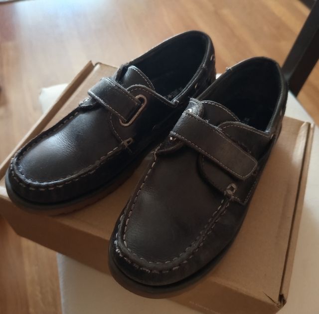 Zapatos uniforme niño