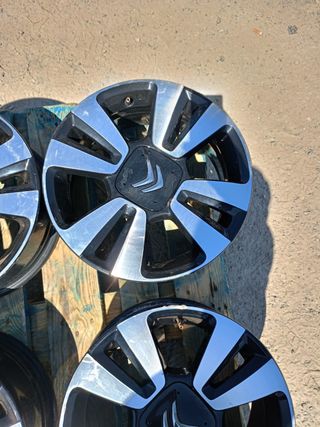 4 Llantas Citroen 16" usadas
