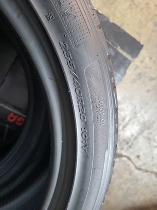 Neumáticos 255/40/20 Hankook 