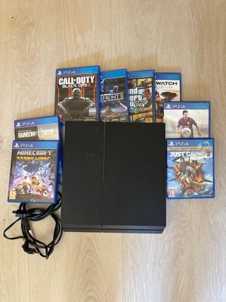 PS4 (PlayStation 4) + 8 giochi