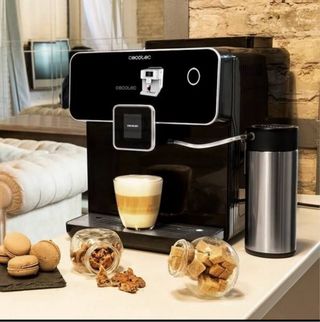 Cafetera Cecotec superautomática
