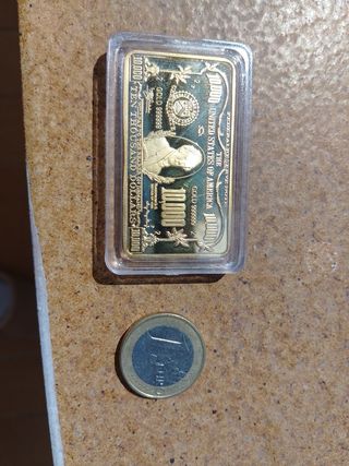 Oggetto decorativo 10.000 dollari