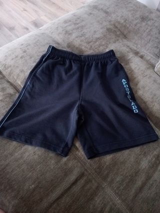 Pantalón corto Apostolado niño talla 12