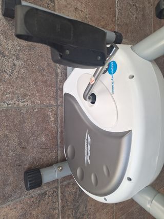 Bicicleta estática BH Fitness