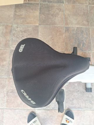 Bicicleta estática BH Fitness
