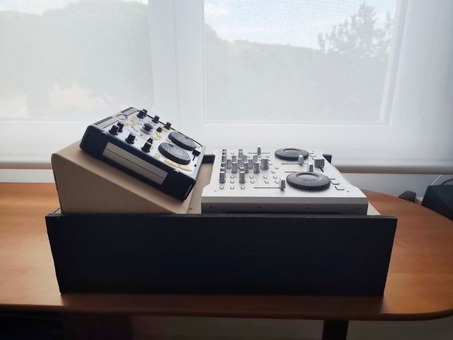 Combo Controladoras Numark Omni Control + Hércules