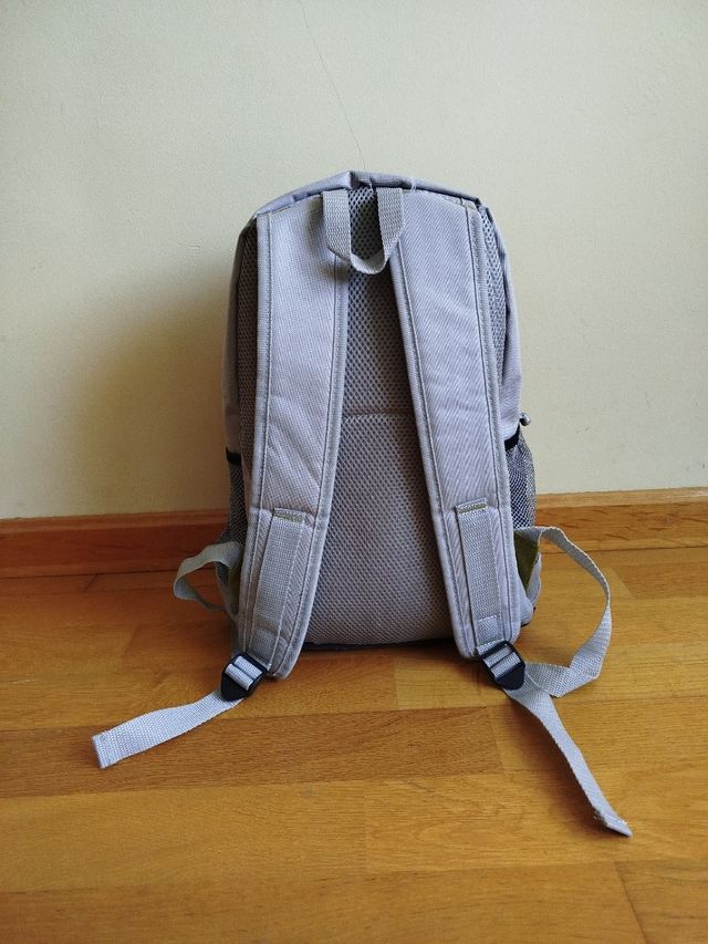 Mochila PXSports - Verde, negro y gris.