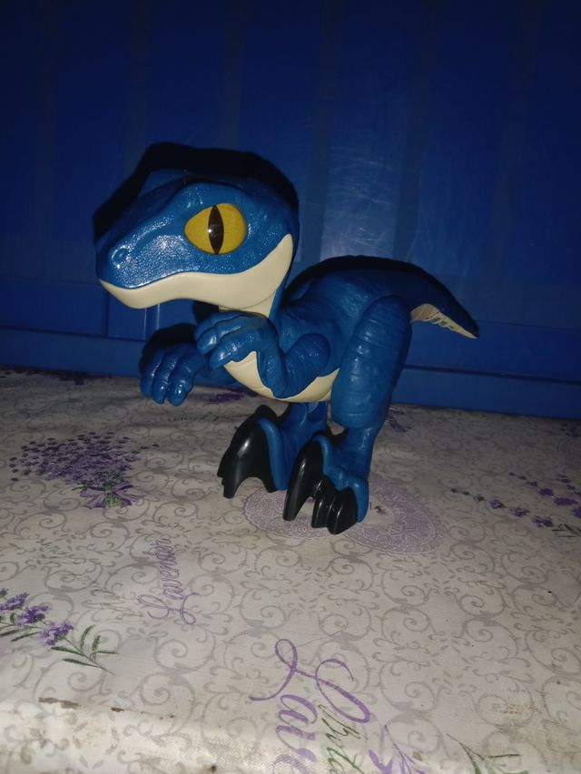  Jurassic World VELOCIRAPTOR blue Fisher price 