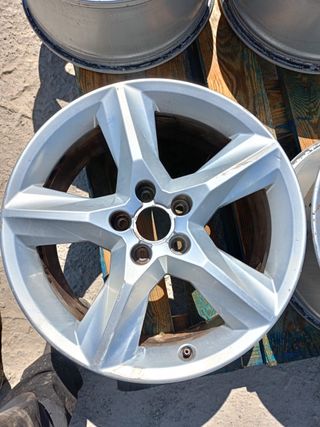4 Llantas Audi 18" usadas