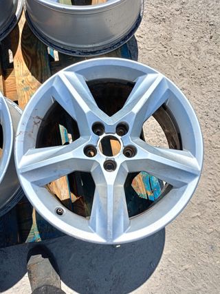 4 Llantas Audi 18" usadas