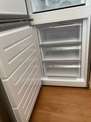 Nevera Zanussi: ¡Como nueva!