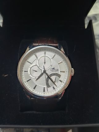 Reloj Lotus - Turismo